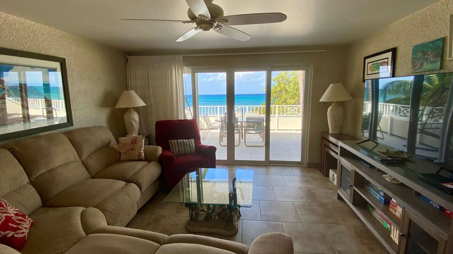 Oceanfront 3-Br Condo With Large Beachfront Terrace Dog City Vakantiehuis